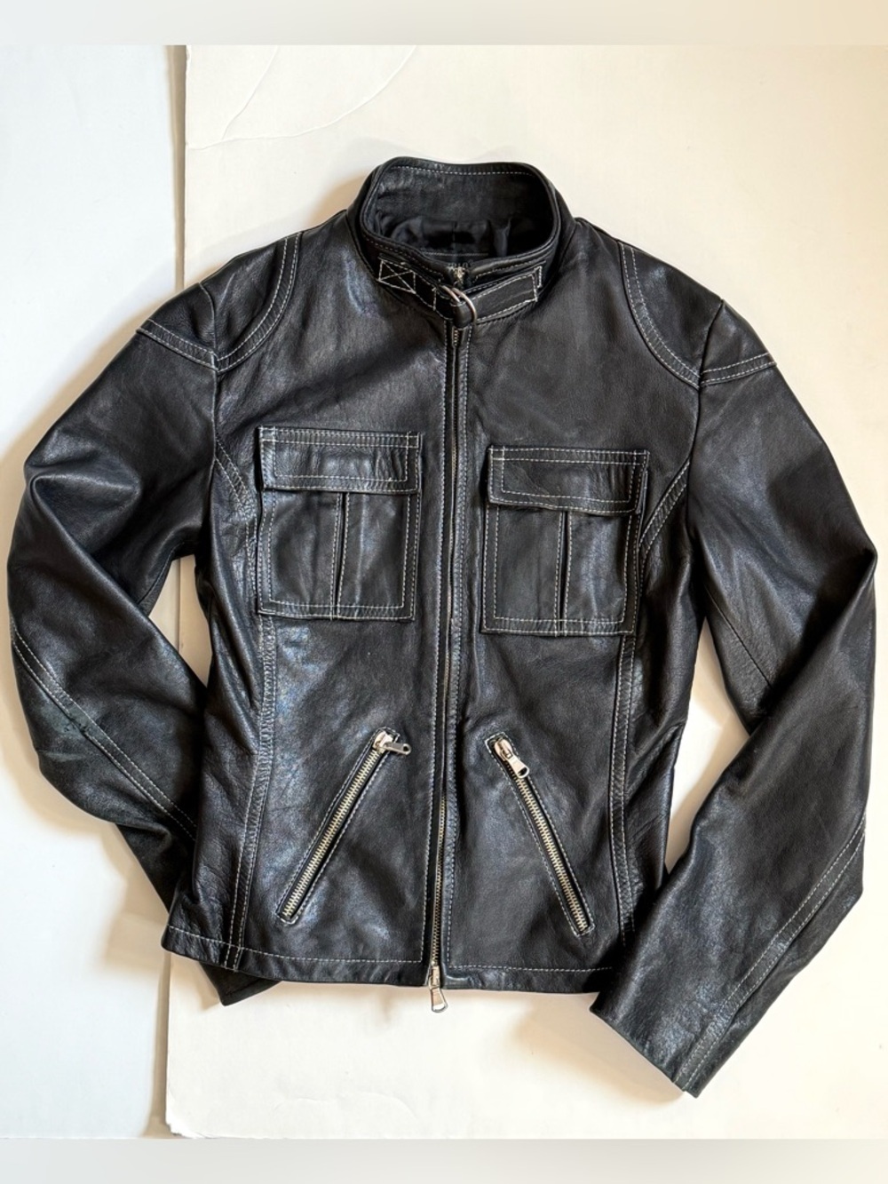 CARLO Moto Small Label EU Size 42 Jacket Black Leather White Stitching Juniors - Picture 3 of 16